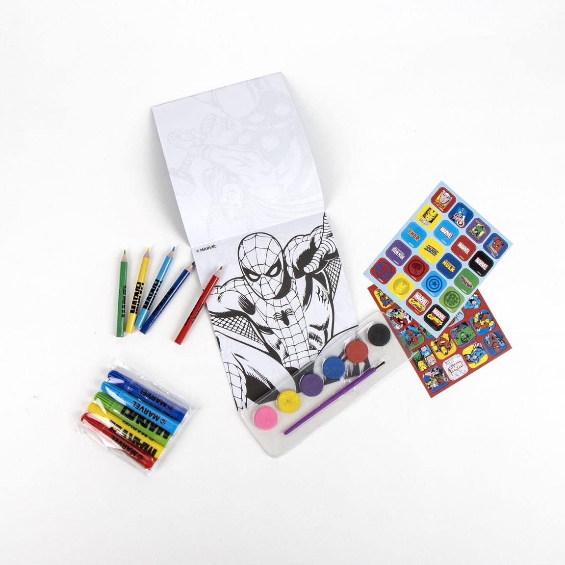 Mal- und Bastelset mit Stiften, Farben, Stickern & Malbuch im Rucksack